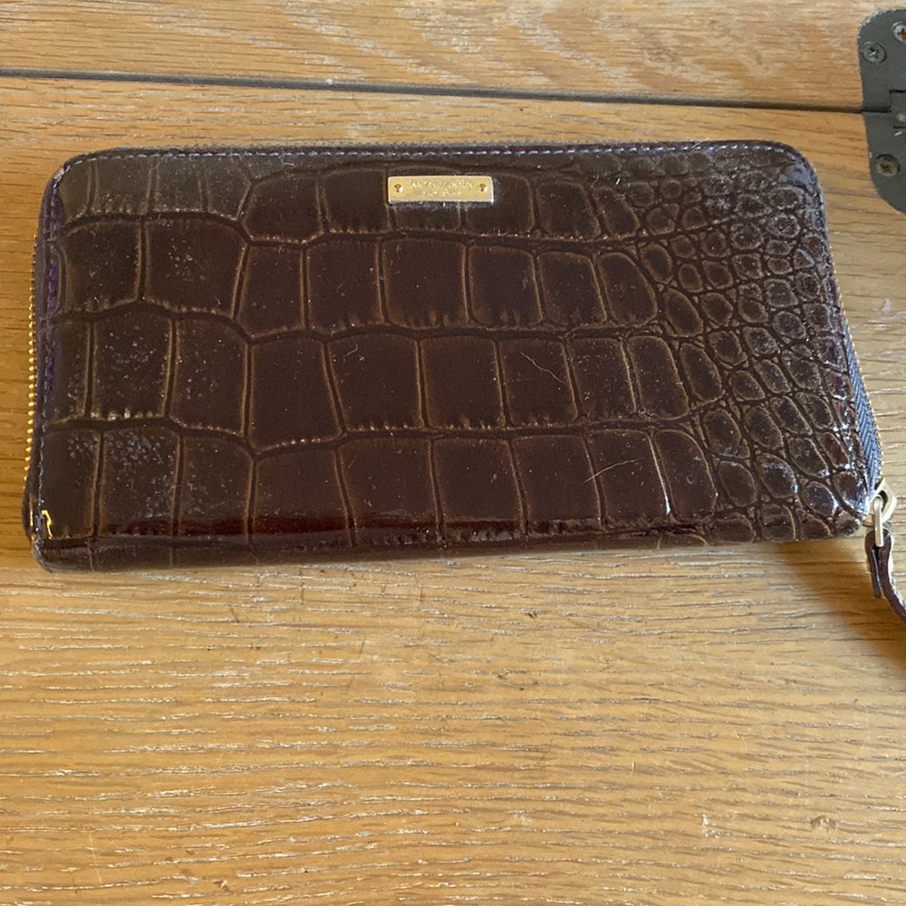 Kate Spade full zip wallet